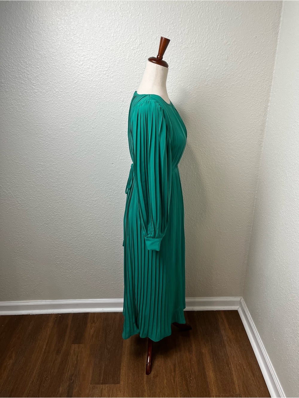 Ellison Green Pleated Maxi Dress Size Small - Picture 3 of 9
